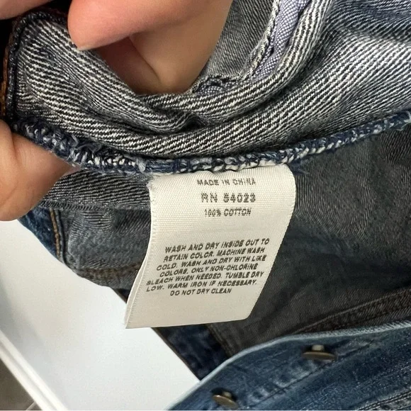 Vintage Gap Blue Denim Front Pocket Short Jacket Cotton Medium - Picture 6 of 7